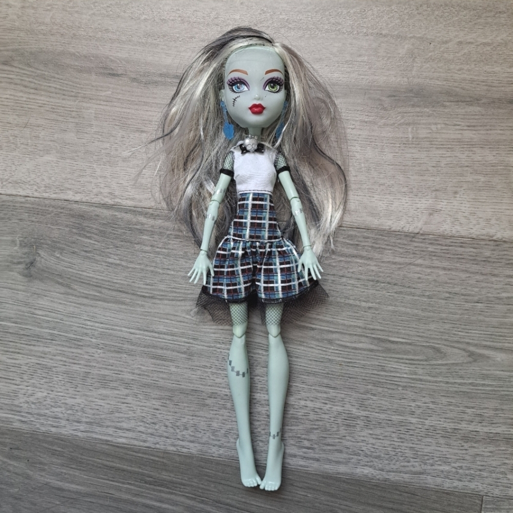 Monster High Classrooms Frankie Stein Doll